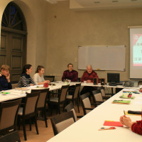 拉脱维亚大学孔子学院院长在汉语教学点雷泽克内大学视察讲座