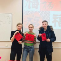 The “Spring Festival” Cultural Experience Course was held at  Chinese Classroom of Transportation and Telecommunication Institute