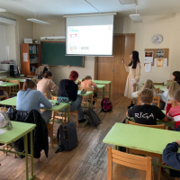 The first Chinese class of Riga 64 Secondary School started successfully