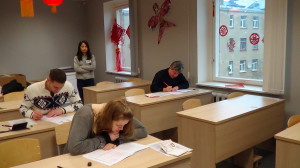 HSK二级考试现场