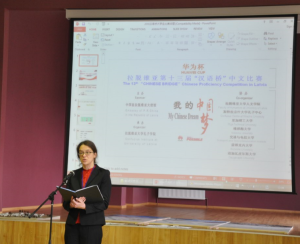 高级组冠军高碧娜