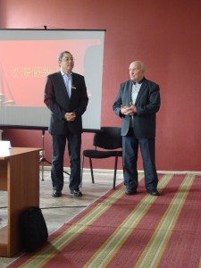 两位孔子学院院长致开幕词