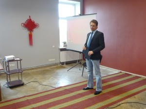 道加瓦皮尔斯大学外语部主任致辞