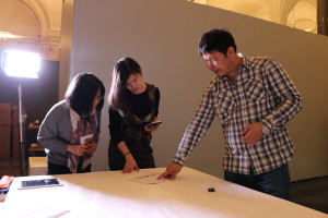 专家为孔院教师讲授文物知识