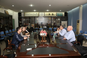 中外方院长与拉脱维亚留学生见面交流