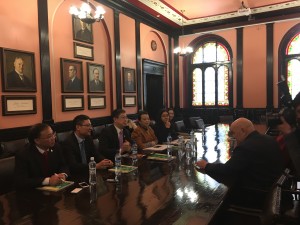 拉方院长贝德高教授发言